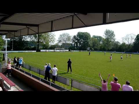 22 april 2011 - Voetbal Groote Lindt D2 - Alblasserdam 5-1 kampioenswedstrijd - 2-0!