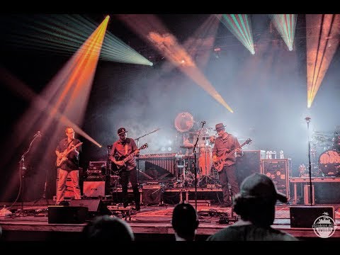 moe. ft Mike Gantzer of Aqueous - Waiting For The Punchline