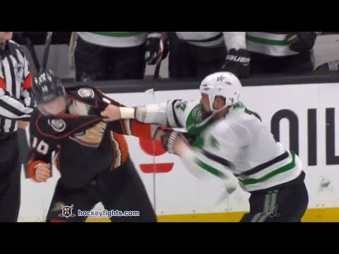 Jamie Benn vs Corey Perry