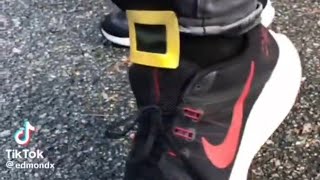 Cover art for 1 2 buckle my shoe