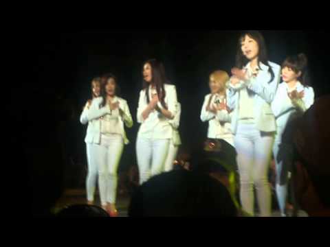 140322 Wait a minute - SNSD (HEC in VIETNAM)