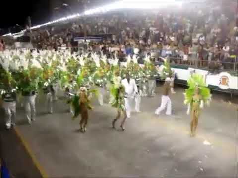 Bateria Ousadia desfile 2011