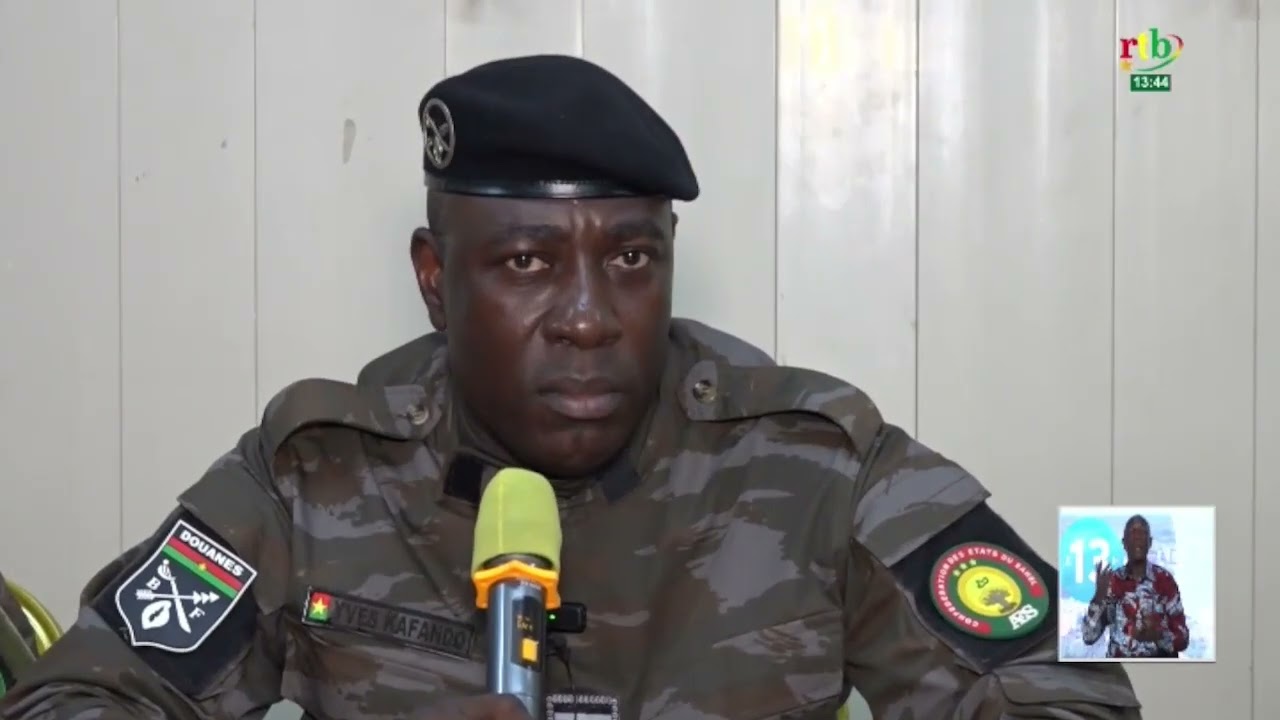Le Dr Yves Kafando s’imprègne des conditions de travail de ses collaborateurs