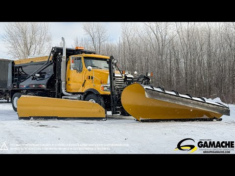 STERLING LT9500 2009