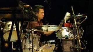 Carlos Reyes &amp; La Killer Band - Sin Mirar Atrás (letra y audio)