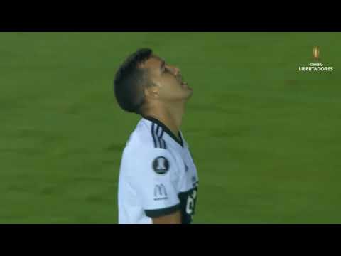 Olimpia avanza a segunda fase al ganar 2-0 al Mont...