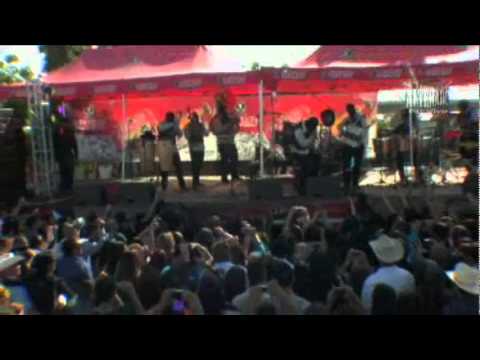 BUKNAS DE CULIACAN SINALOA - SODITA Y BUCHANAN`S (EN VIVO)