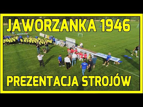 JAWOR.  Prezentacja drużyn Jaworzanki 1946 w nowych strojach