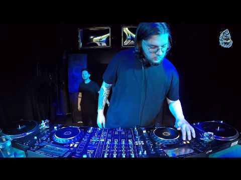 The Blue Oyster: Paranoia (Hatelove b2b Violent) / 14.06 / 20:00-21:30