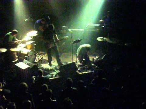 Picore - ziggurat / meure menace (live @ Divan du Monde - 22 nov. 2011)