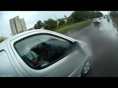 IZW-315 Centizés a kátyúknál - Close pass at potholes