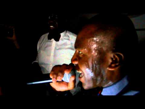 Oxymorrons Perform "PARTY TONIGHT" @ Rocawear Showroom