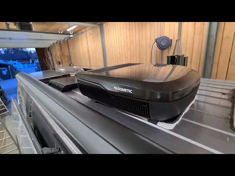 Citroen Jumper Autark Ausbau - 270W Büttner Solar + Dometic FreshJet FJX4 1700M Dachklimaanlage