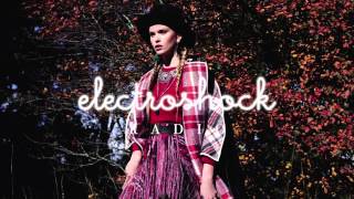 Keep Shelly In Athens - Oostende (Postiljonen Remix)