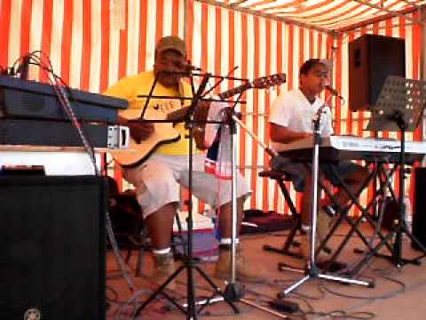 " Purotu No Te Hura  " - Yannick & Yvannick