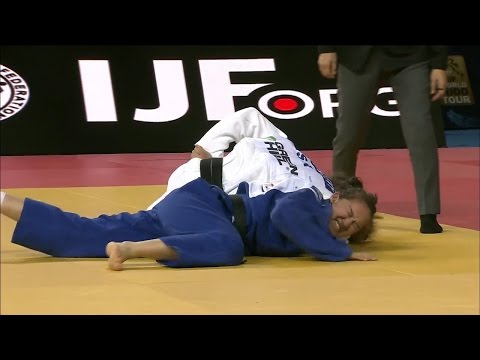 women judo armbar 14