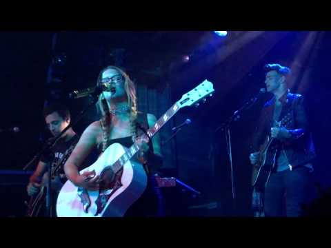 Maren Morris - I Could Use a Love Song - Live in Amsterdam