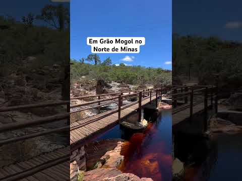 Balneário do córrego em grão Mogol em Minas Gerais