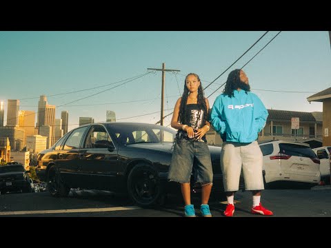 Airplane James - 323 Calling Me feat. Julía