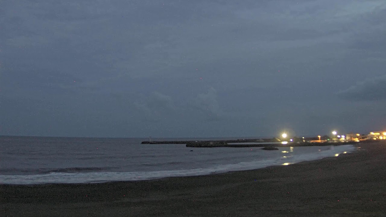 Live webcam view of Playa de Ōiso en Sagami