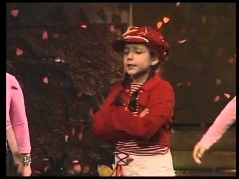 04. Емилија Трајковска - Дедо капетан [2007]