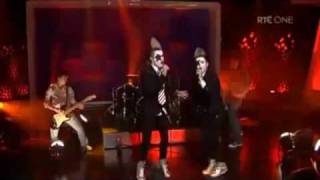 Jedward - All The Small Things (Live)
