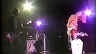 Gin Blossoms .Competition smile.