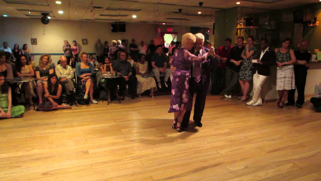 Video thumbnail for Nito and Elba Garcia @ Mala Leche NYC 2015 performance 1