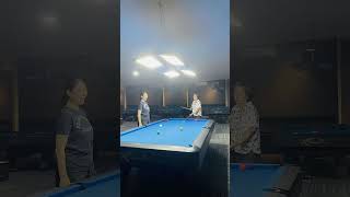 ビリヤードやりたくて、お友達を誘って行ってきたよー！なんと1時間４００円！一人130円ってやばすぎ！１３月過ぎたから混んできた。また絶対いきたいな #バリ島 #ビリヤード🎱 #レノン