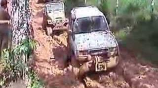 preview picture of video 'MUD Lock Right Trail Trillo 4x4 offroad toyota Land cruiser'