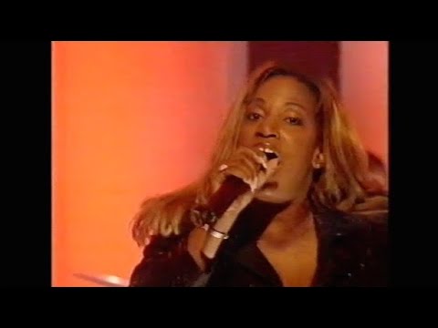 Lutricia McNeal - Someone Loves You Honey (live on TOTP) 1998