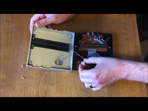 Hyperkin 1 Console Teardown. Cracking open an NES clone!