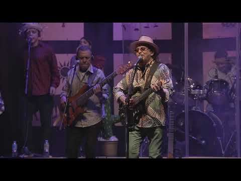 Arraiá de Geraldo Azevedo:  "Petrolina e Juazeiro" / "Sabiá" #FiqueEmCasa