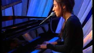 LALEH &quot;Hide Away&quot; (Tsunami Memorial, SVT Dec 26, 2005)