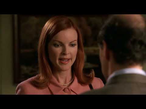 Bree Fixes Dr. Goldfine's Coat - Desperate Housewives 1x02 Scene