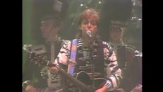 Paul McCartney - Mull Of Kintyre (Live in Glasgow 1990)