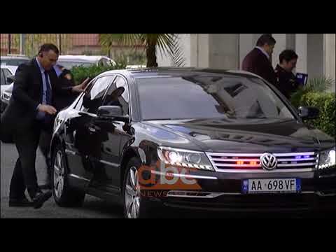 Ministri i Brendshem takohet me drejtuesit e Policise se Lezhes | ABC News Lajme