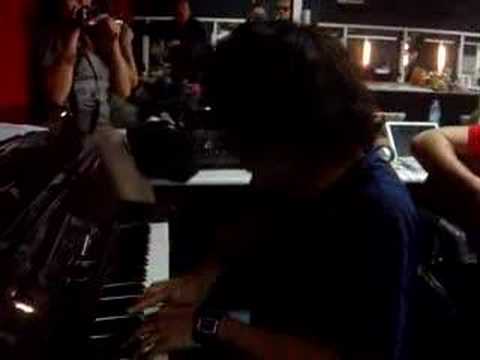 Thumbnail for Nizlopi and Jamie Cullum 'Song for Sandra' by Luke