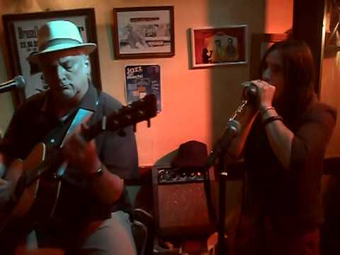 Bob Christopher & Geneviève Dartevelle: Watch your back