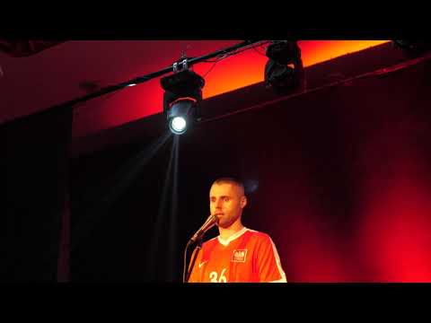 Marcin Januszkiewicz - Wariatka tańczy (Osiecka po męsku koncert)