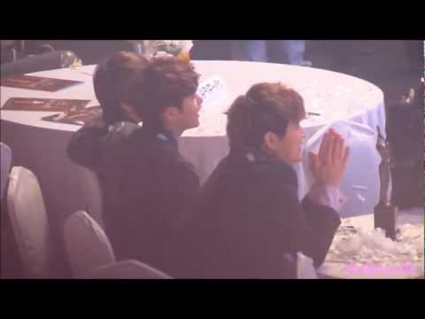 MinWook moment (130131 Seoul Music Awards)