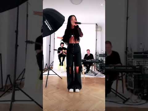 INNA-Si, mama (TikTok Live)