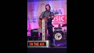 Marty Raybon with Shenandoah &quot;Sunday in the South&quot;