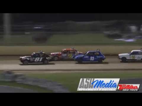 Junior Sedans: Heat 2 Battle - Cairns Speedway