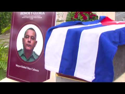 En caravana hacia Cauto Cristo fueron trasladados los restos mortales de uno ed sus mejores hijos