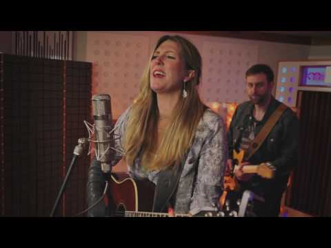 Honey Ryder // 'Drink With Me' // #SilkMillSessions