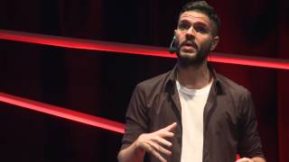 Esculpindo Memórias Afetivas | Guto Requena | TEDxBlumenau