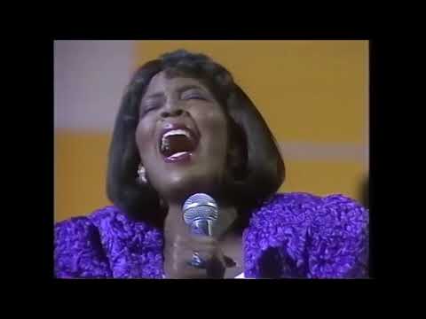 Tramaine Hawkins Live/What shall I Do! OMG!