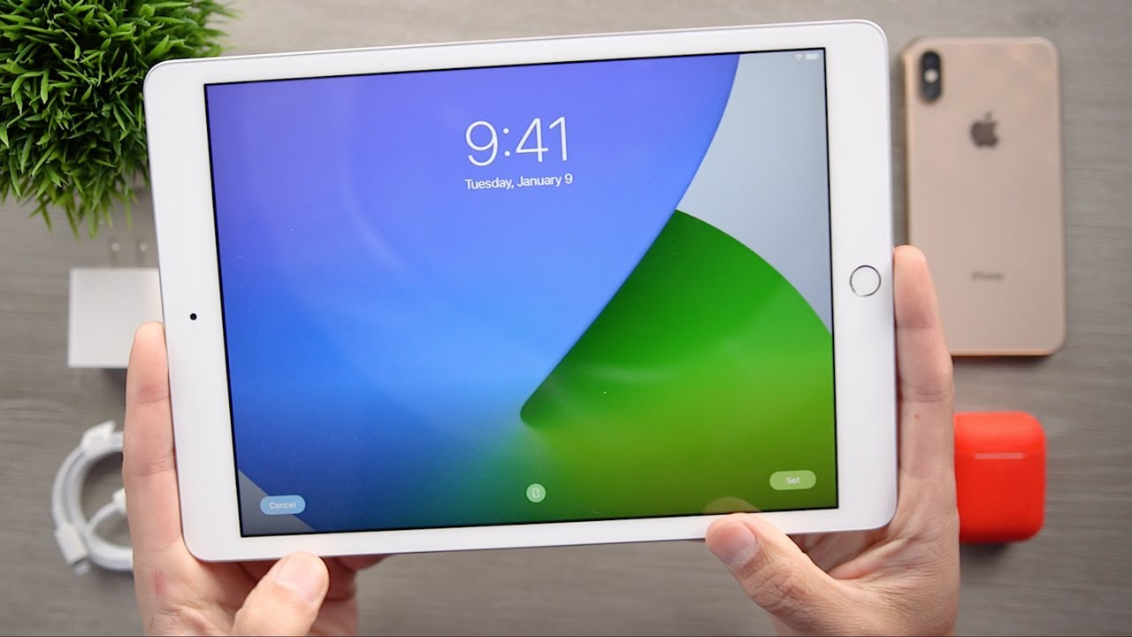iPad 8 (2020) | SHOULD THIS BE Your First iPad?