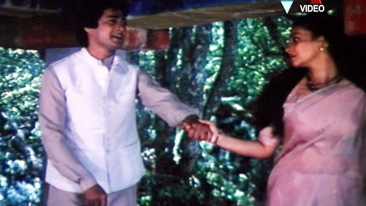 Merise Taaralade Rupam Lyrics  | Sirivennela | Moon Moon Sen, Sarvadaman Banerjee, Suhasini | U. Chinaveerraju